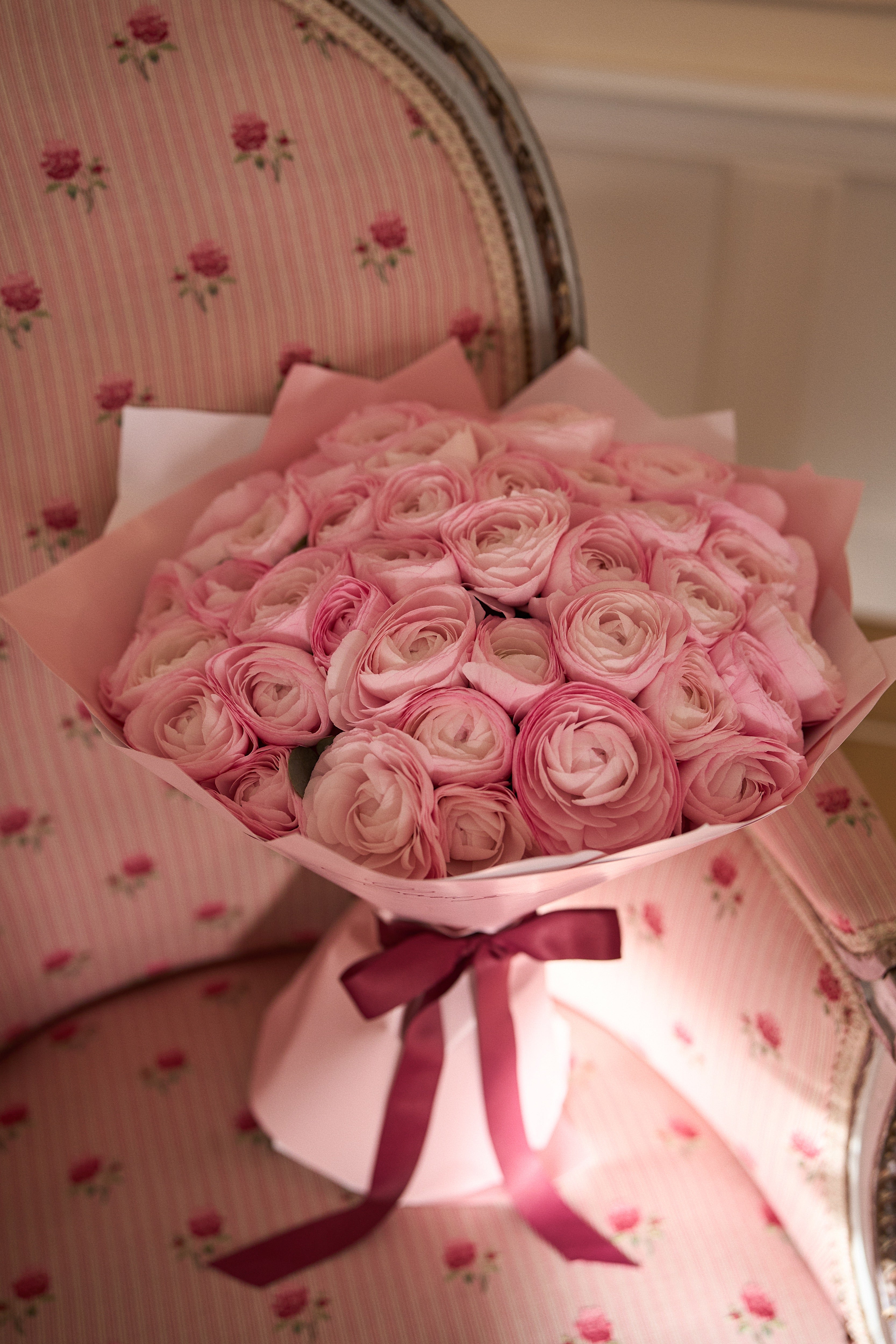 زهرة الرانونكولوس الوردية