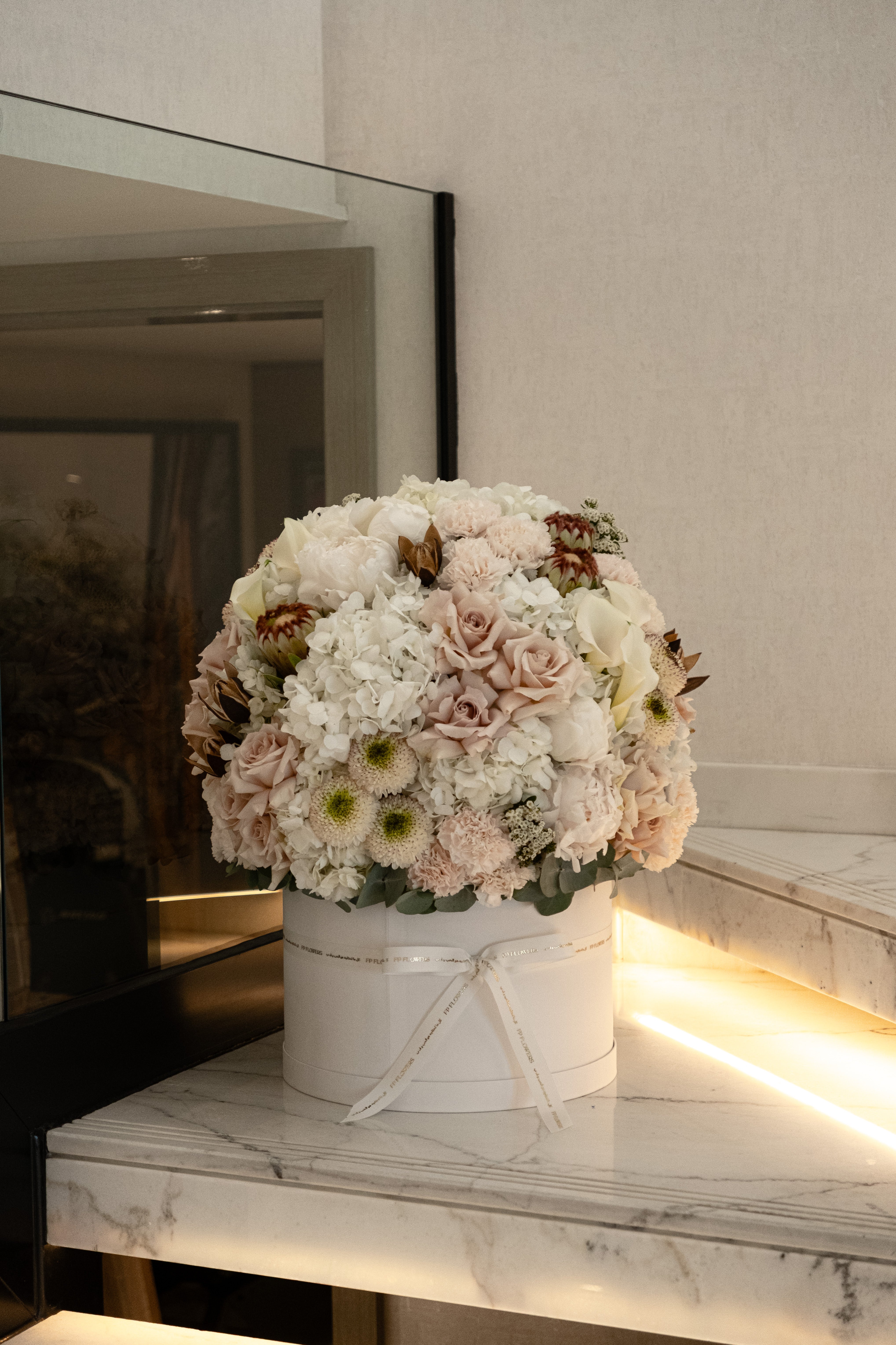 Terra Ivory Flower Box