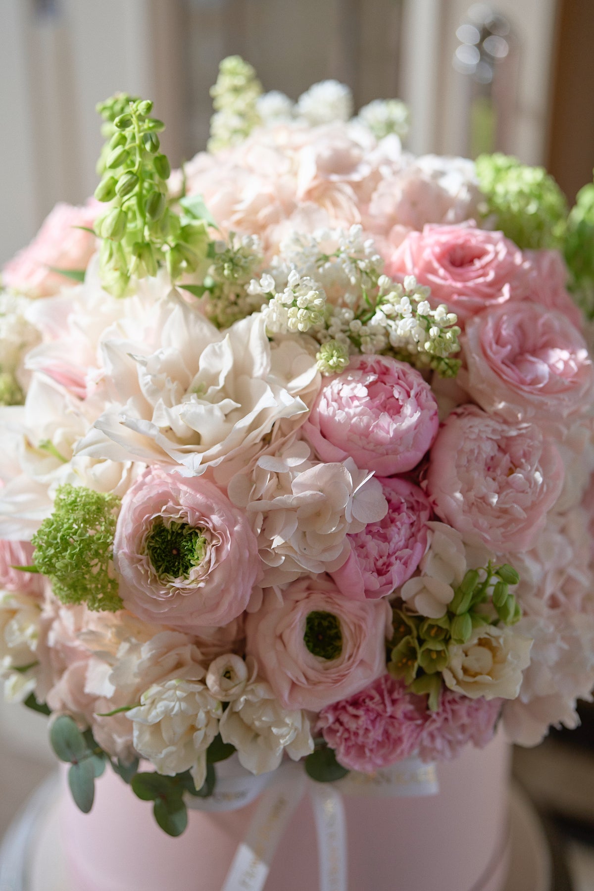 Blush Élan Flower Box