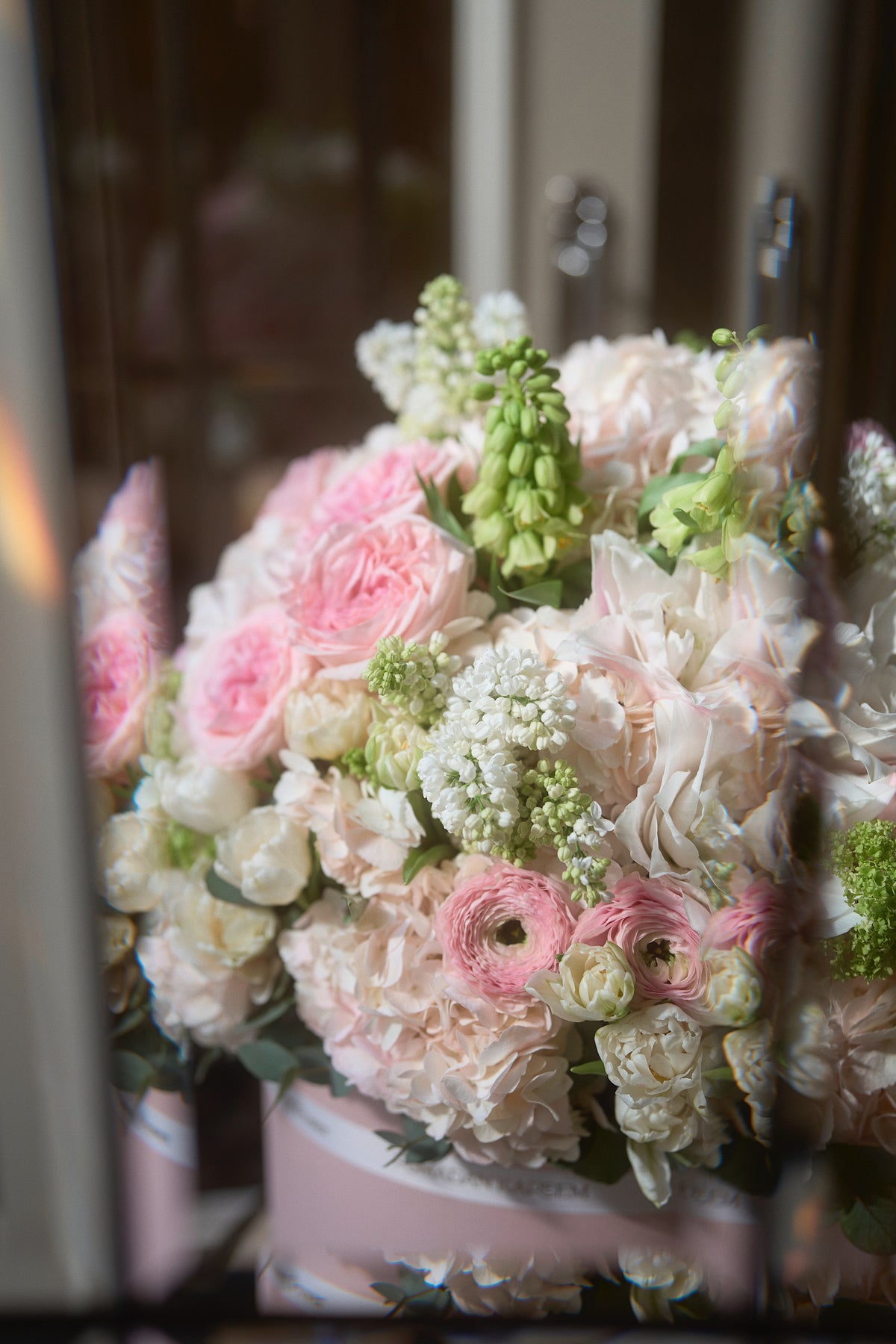 Blush Élan Flower Box