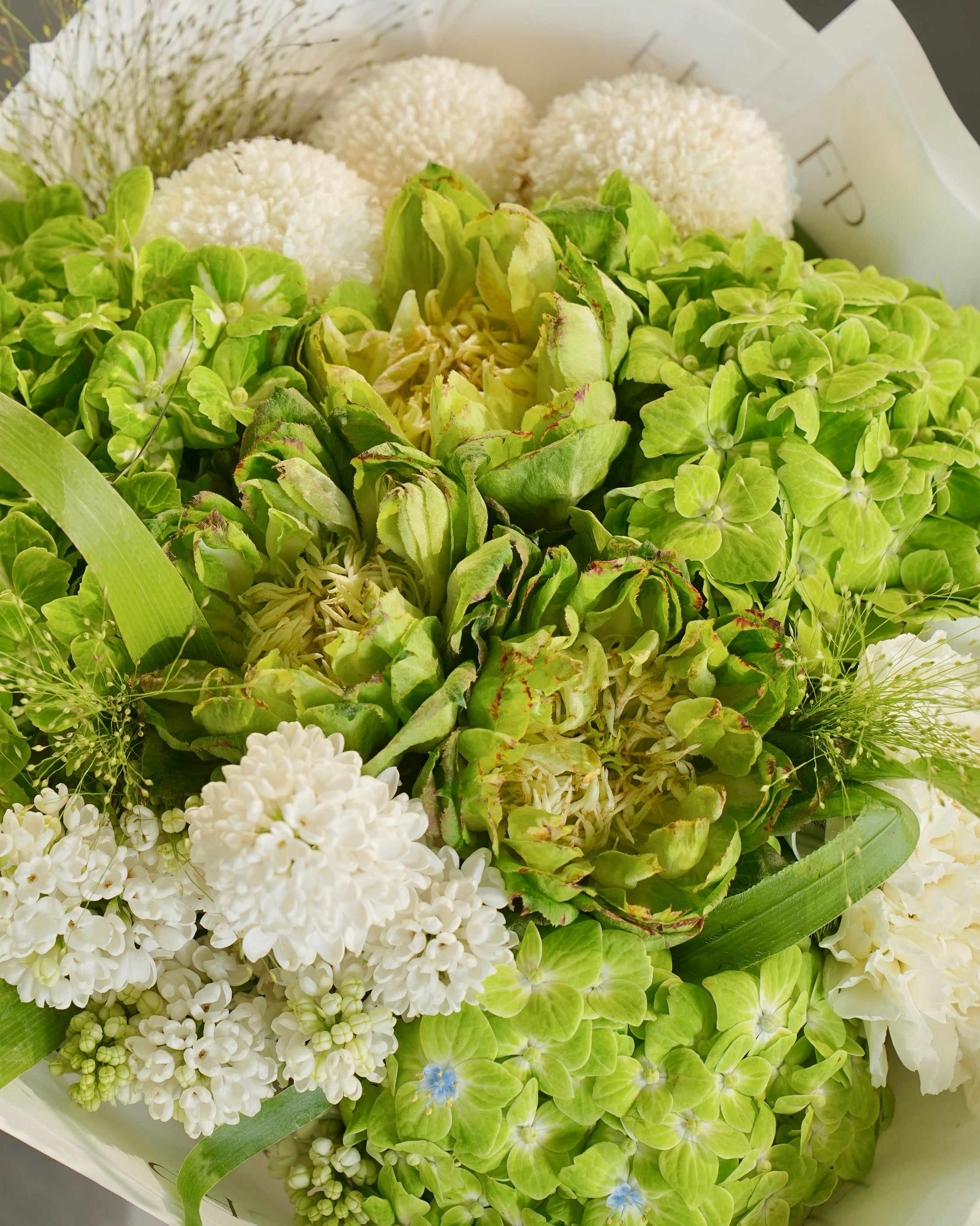 Ivory Botanique Bouquet