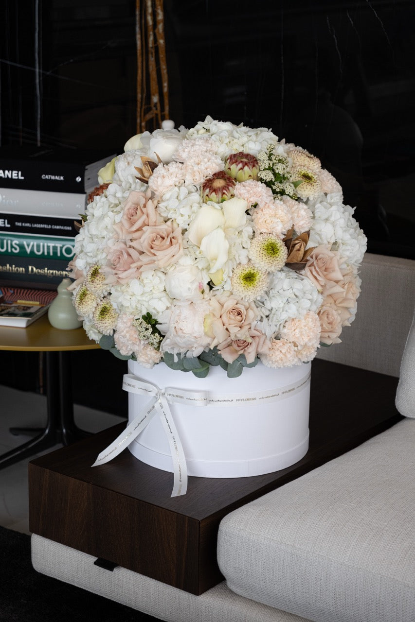 Terra Ivory Flower Box
