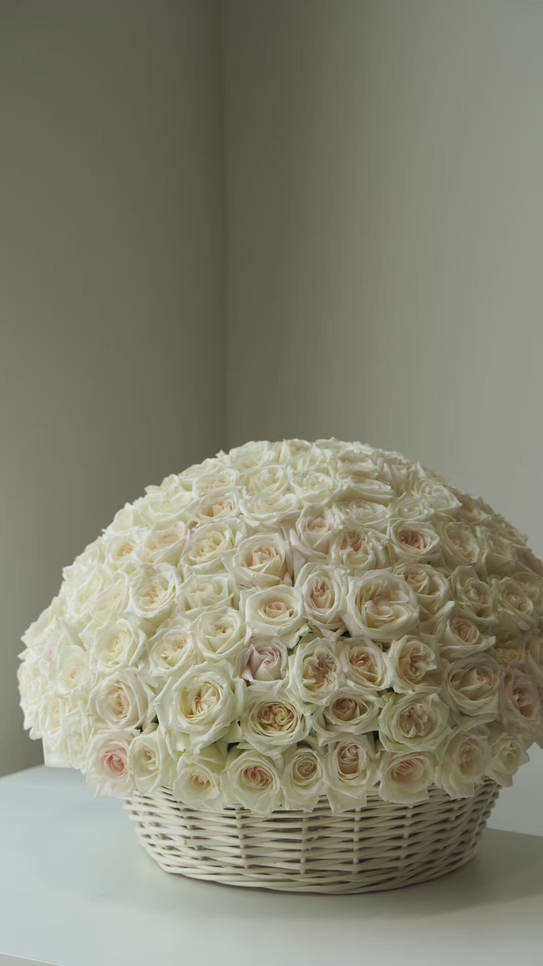 Ivory Rose Basket